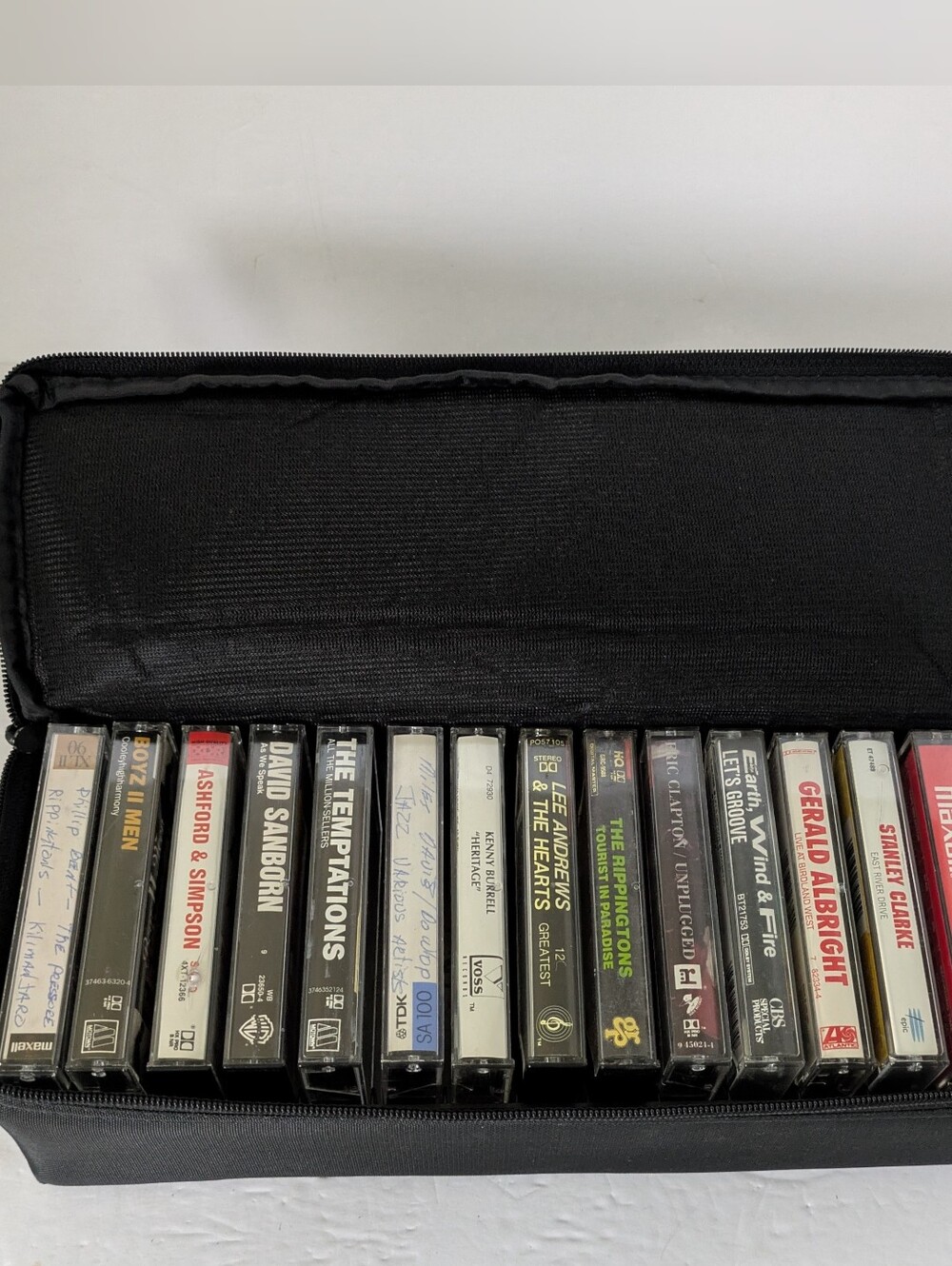 Case Logic Portable Black Cassette Tape Storage Case Includes 16 Cassettes